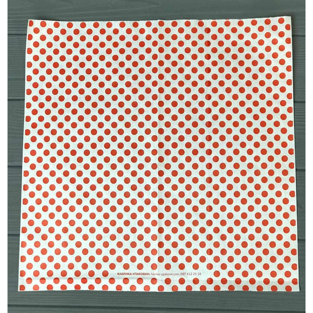 Папір обгортковий “Червоний горох“ 320х320 мм 777Ф