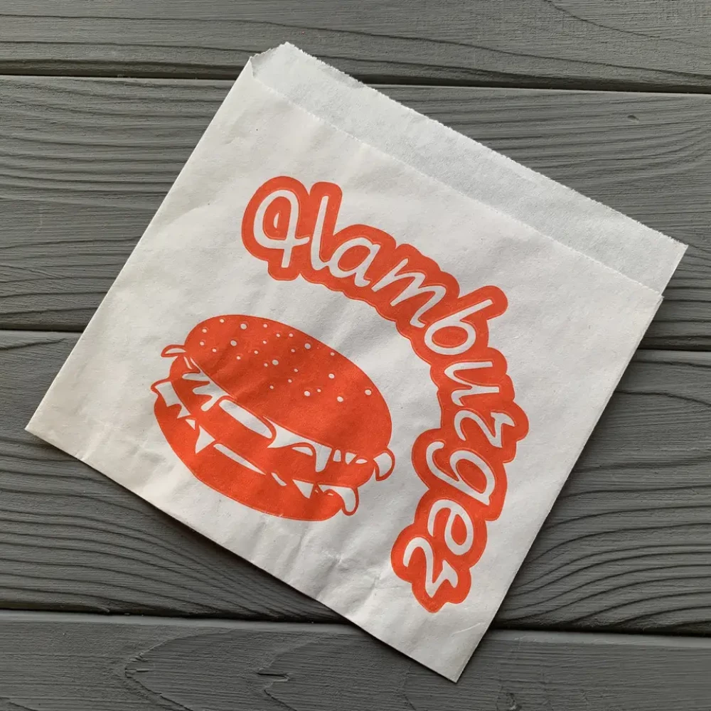 Куточок білий Hamburger 79Ф (150х140 мм)