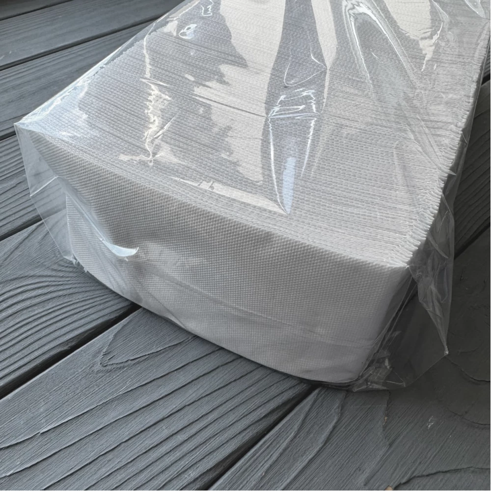 Серветка для диспенсора Біла 17х17см 1/4 2000шт/ящ CP4